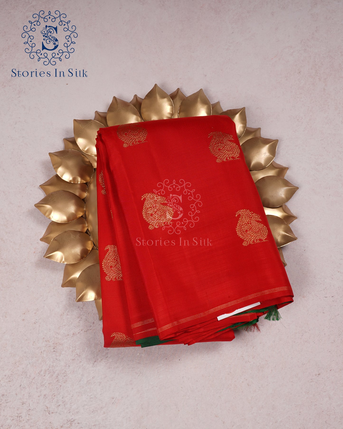 Crimson Charm Borderless Pure Silk Saree - JN023FF