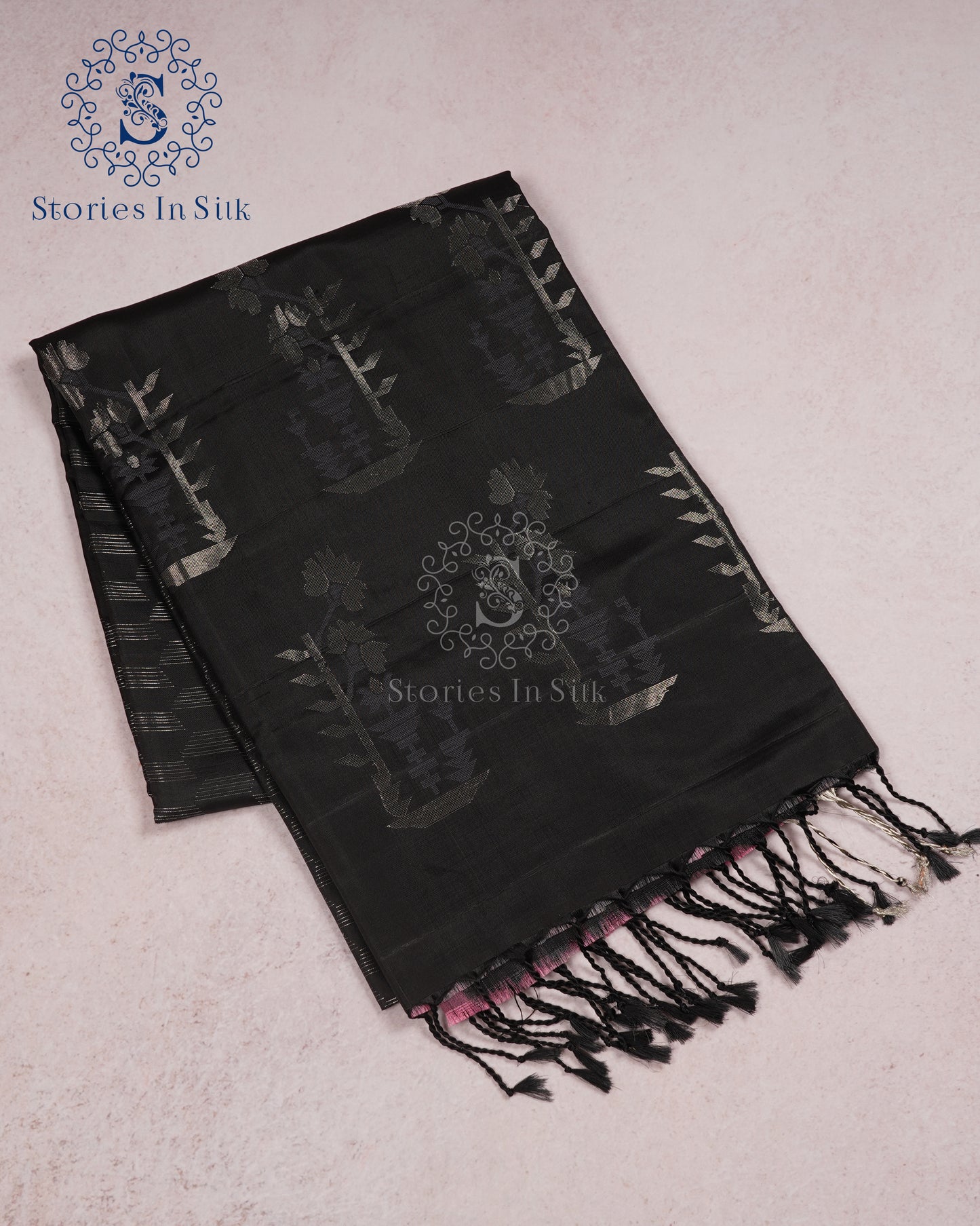 Black Beauty Floral Pure Silk - ANA215