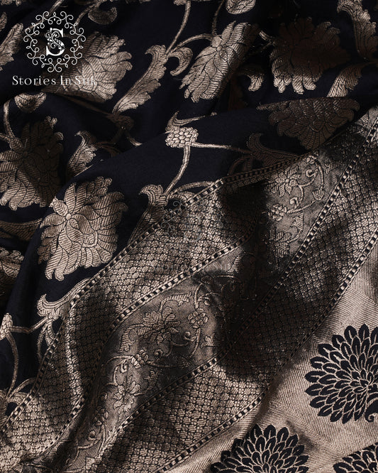 Noir Royale Pure Banaras Silk Saree - MAN112
