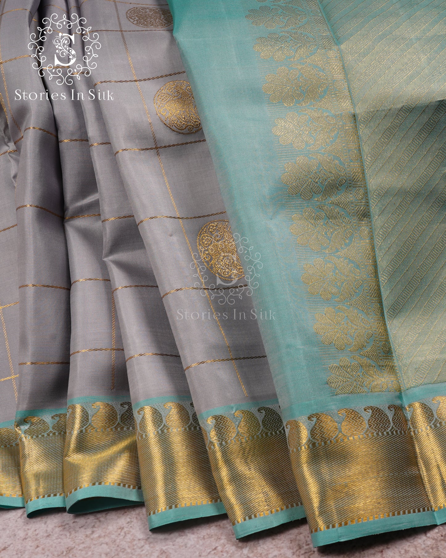 Silver Moon Vintage Pure Silk Saree - PSD003