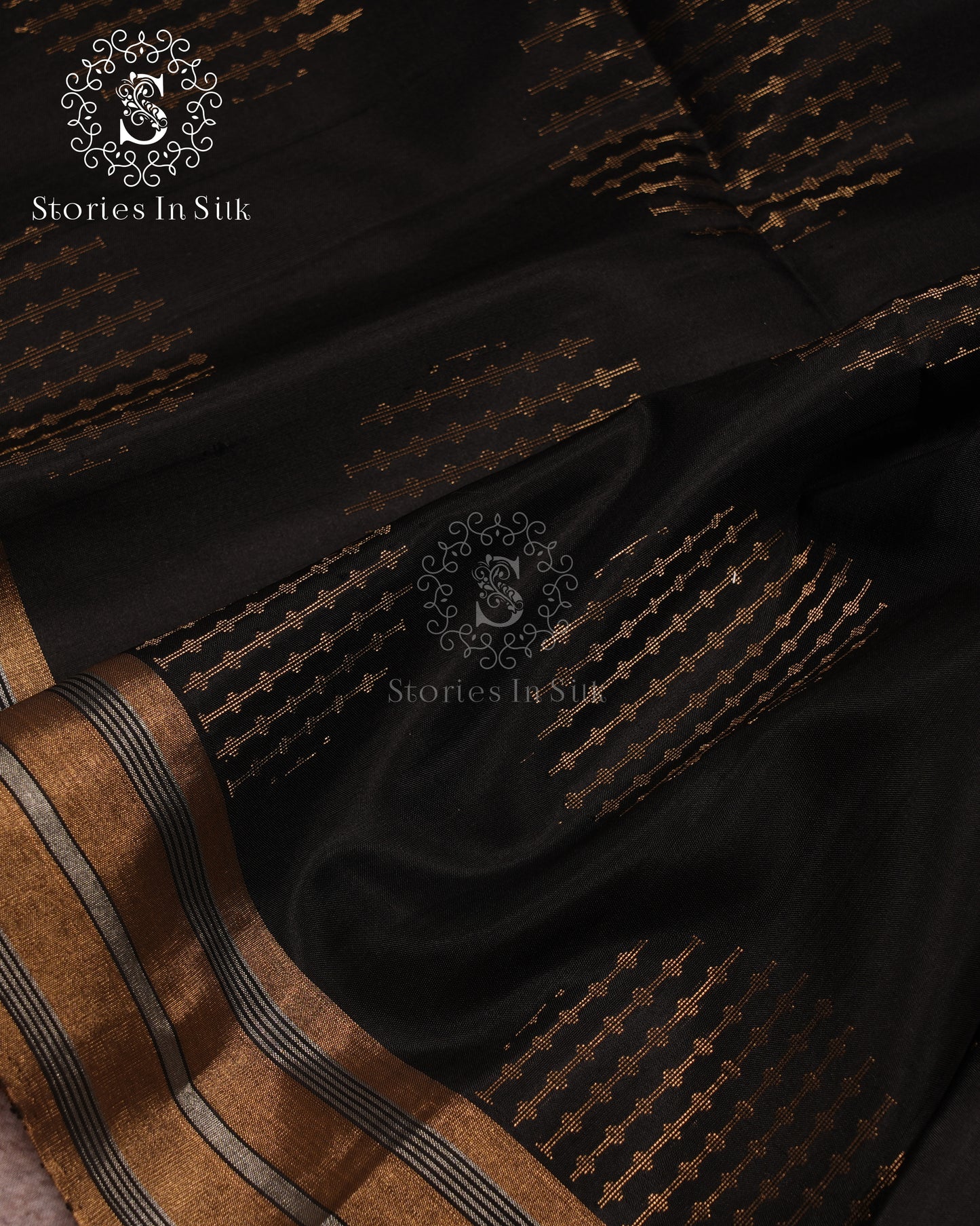 Shadow Peacocks Pure Soft Silk Saree - ANA207