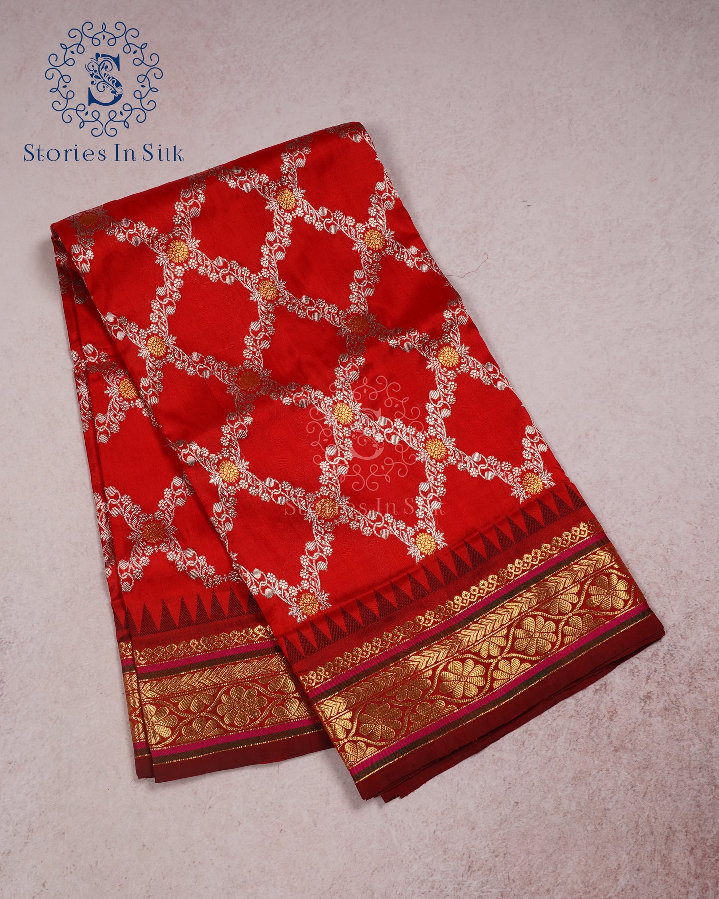 Crimson Elegance Pure Silk Saree - NS054